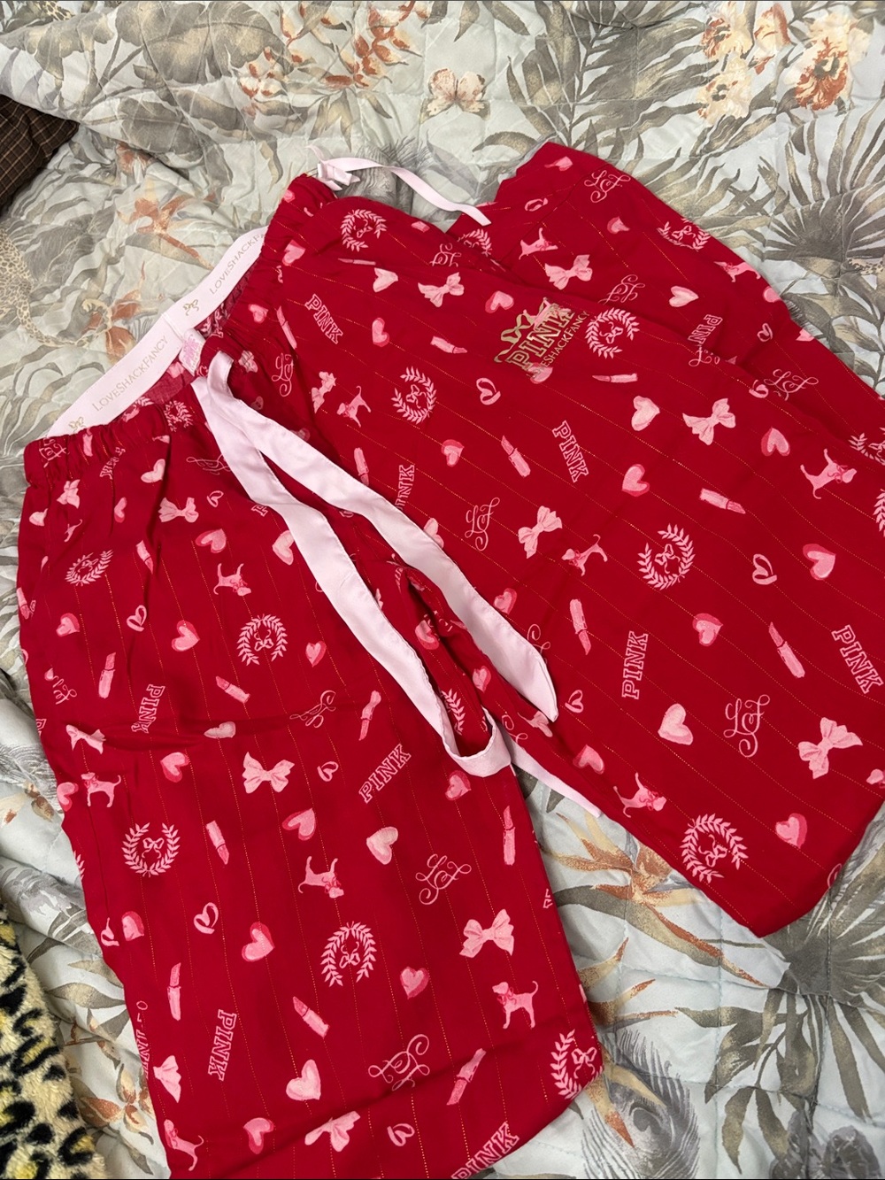 Victoria's Secret PINK Red Heart Print Love Shack Fancy Lounge Pants